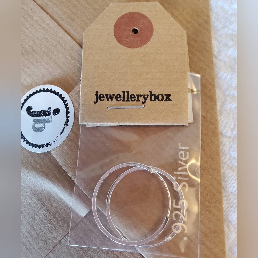 Sterling Silver .925 Lightweight Sleeper Hoop Earrings - Brand New